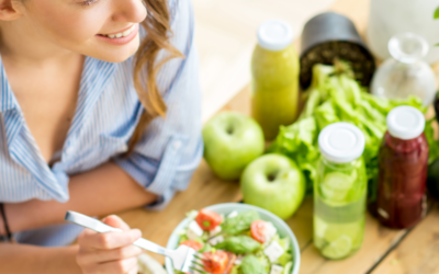 Navigating Food Choices: How a Health Food Coach Helps You Stay on Track